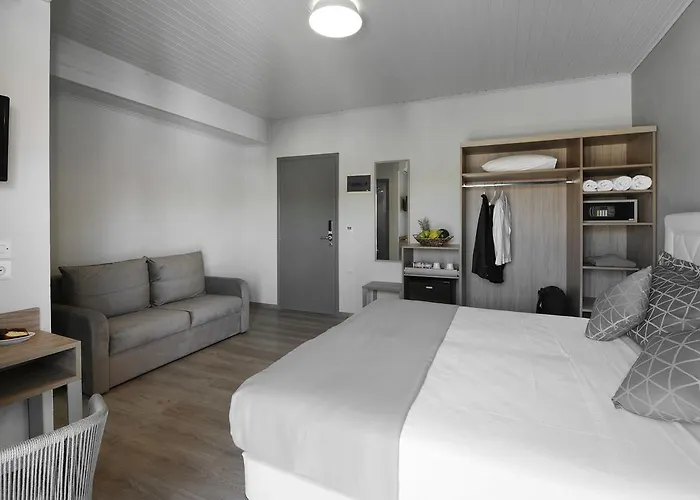 Skianthion Guest house 3*