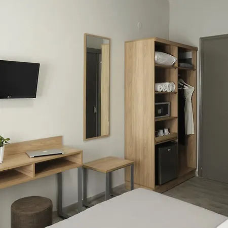 Skianthion Guest house